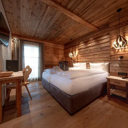 Gæstehus Rifugio Salei 4*