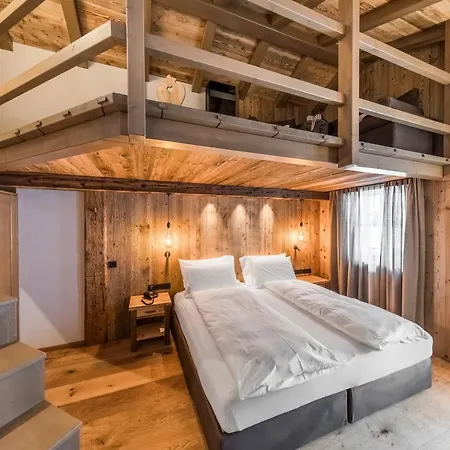 Гостьовий будинок Rifugio Salei 4*