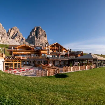Rifugio Salei * Canazei