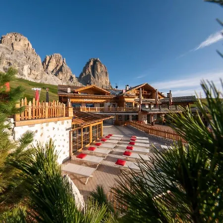 Rifugio Salei 4*