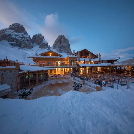 Rifugio Salei בית הארחה