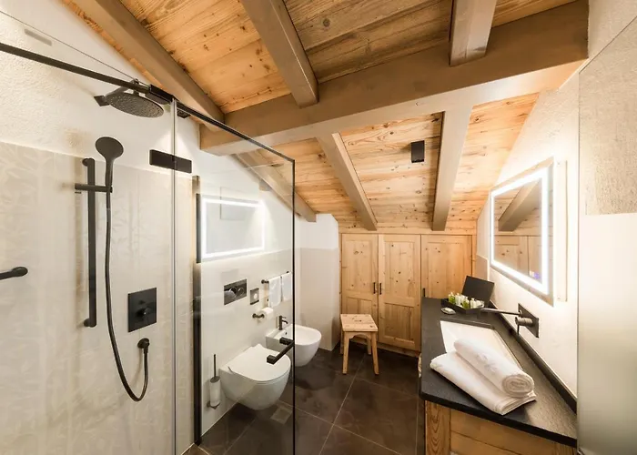 Gasthuis Rifugio Salei 4*