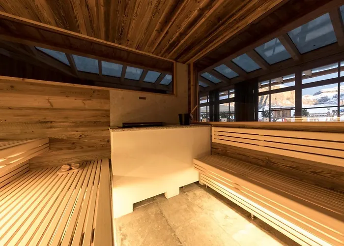 בית הארחה Rifugio Salei 4*